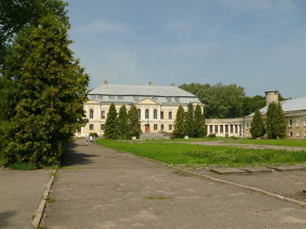  - Zespół pałacowo-parkowy Wołłowiczów. 